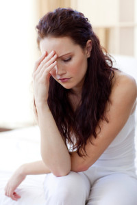 PMS Symptome Kopfschmerzen und Migräne