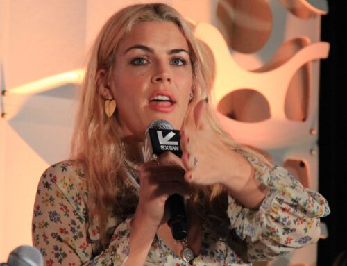 Busy Philipps und PMDD: Wie die Girls5eva-Schauspielerin mit prämenstrueller Dysphorie lebt – und warum ihr Bestseller-Buch Leben verändert